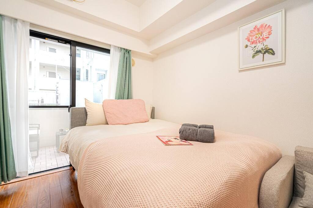 新宿区歌舞伎町舒适露台房源徒步3分钟地铁站 Appartement Tōkyō